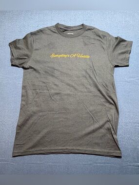 100% Cotton Size S NWOT CVLA Everyday’s A Hustle Graphic Tee Shirt